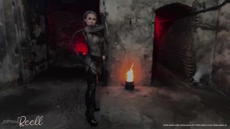 REELL - The cute Girl next door _ FemDom Reality: Padrona frusta il tuo culo sottomesso