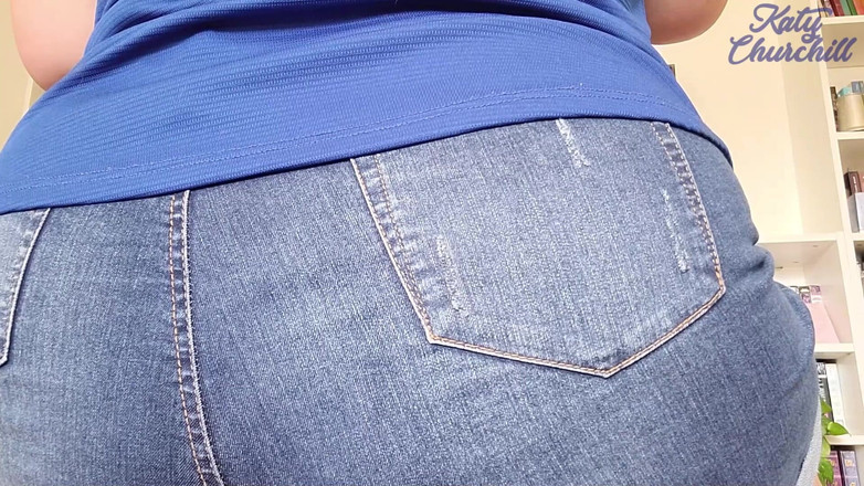 Katy Churchill: Permainan baseball menduduki muka