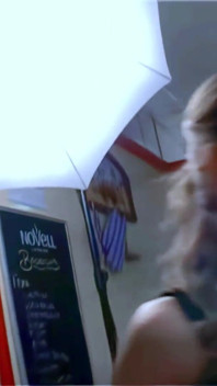 Axelle Mugler: He Gets Excited on the Buttocks of the Beautiful Axelle