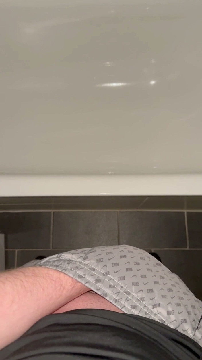 PhantomGentX: Hot German Guy After the Gym - Look How Hard I...