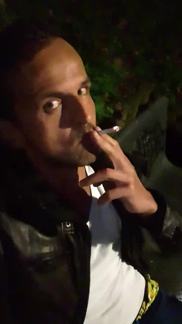 Slutboyben: Slutboyben Cam4 Brainfukked świnia outdoor I complete public Cam4 Show