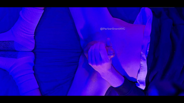 Parker Grant NYC: Boleh gunakan tangan Bantuan... atau Dua