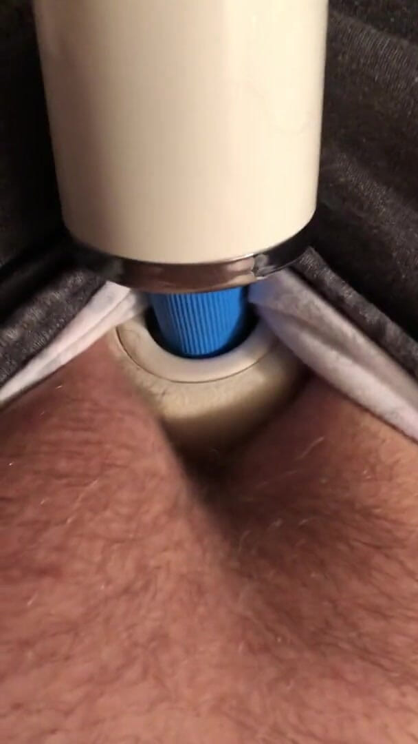 Bad Girl Inc: Pasando un buen rato en casa con mi Hitachi