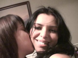 Naughty Lesbian Girls: Absolutně úžasná lesbička dosáhla orgasmu a měla by poděkovat své super...