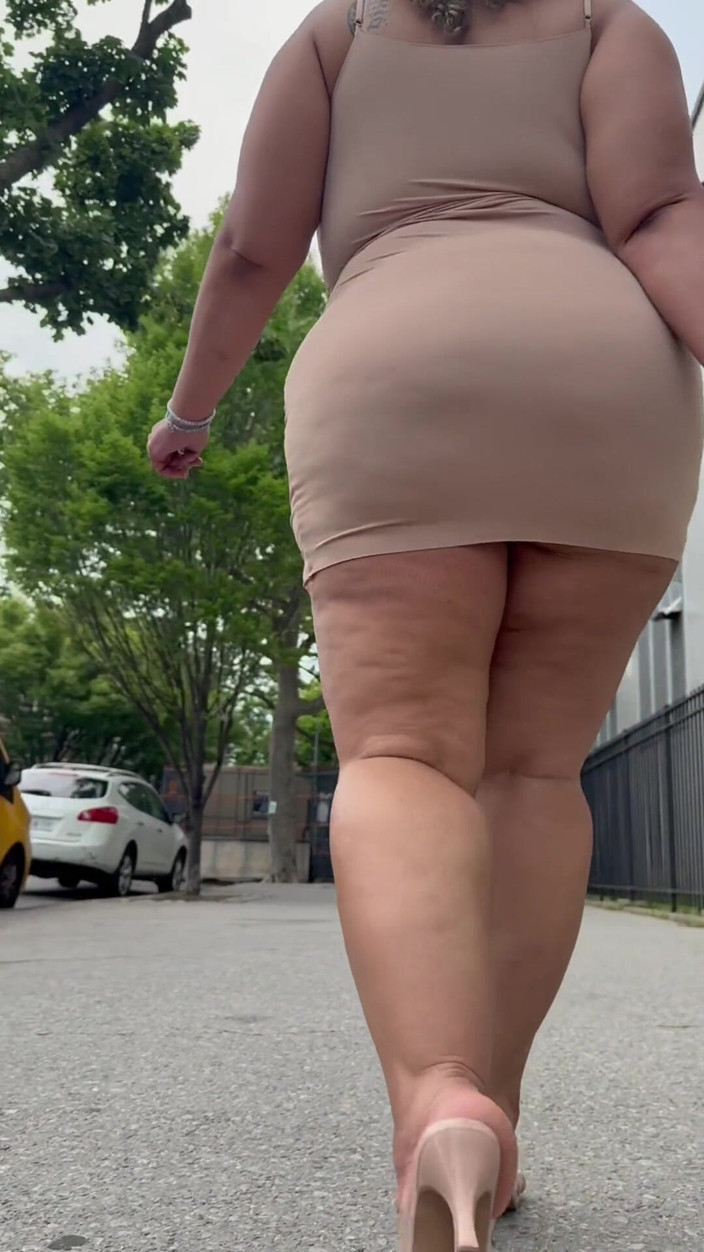 PutiLing: Boricua Mami - Pernas Grossas - Bunda Gorda - Mini Saia - Salto Alto...