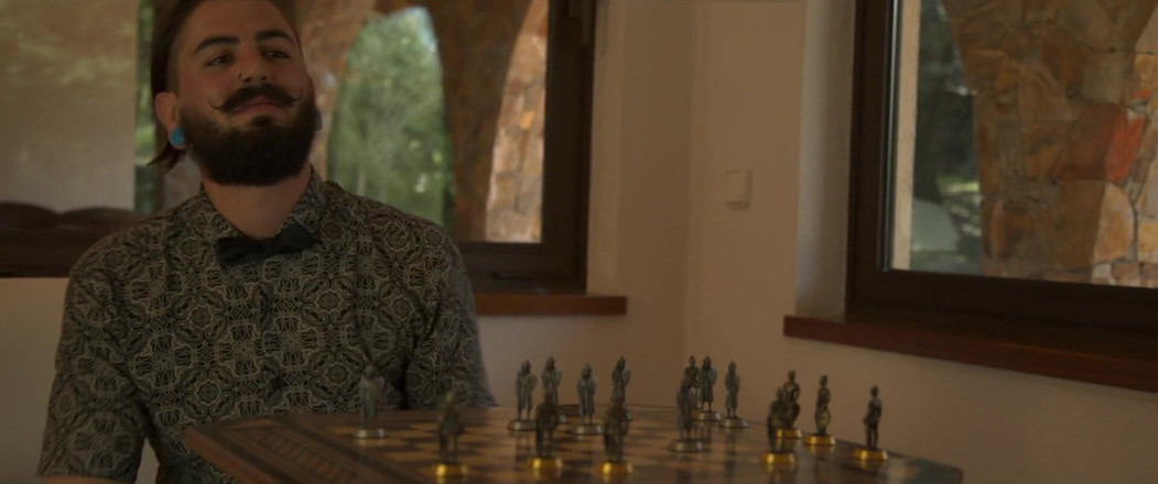 Verso Cinema: Prores chess spogliarello