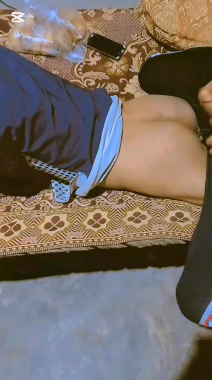 Desiboy gay: Sexe d’un garçon pakistanais sexy, vidéo complète de gays sexy