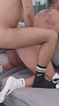 เพื่อนแท้ของกูให้นมเขาดื่ม