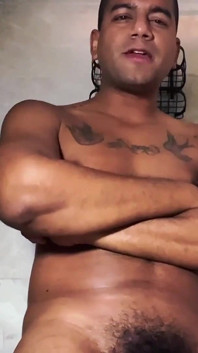 Precum king alfa velký penis slintá a chčije