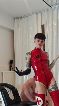 Dùng tay chọc nhào lộn - Mistressae & Adelina Noir, alt Angle & Bonus