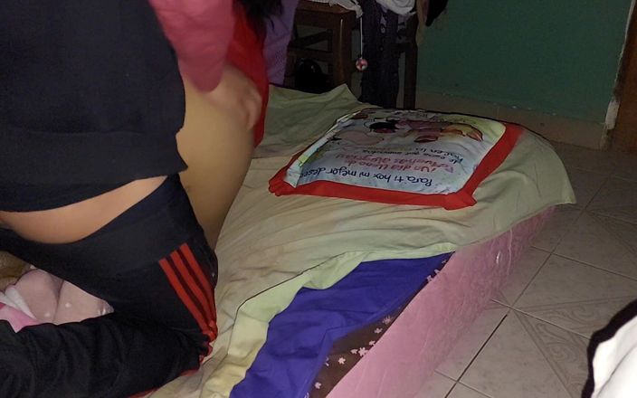 Josyandhot: मेरी सौतेली मम्मी को चोदना, वह मेरे लंड से फिर से दूध चाहती थी