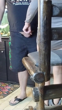 Snažím Se Užít Si Gumového Ptáka.