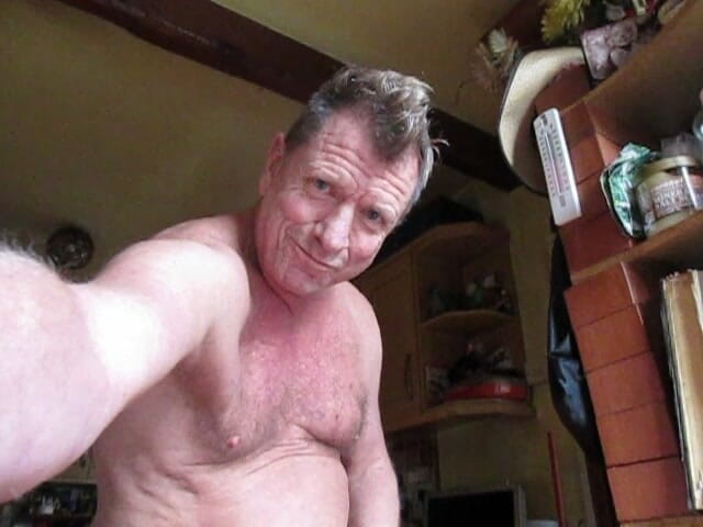 Will Polski: Akan Polski. Pancutan mani bogel sepenuhnya rakaman dekat