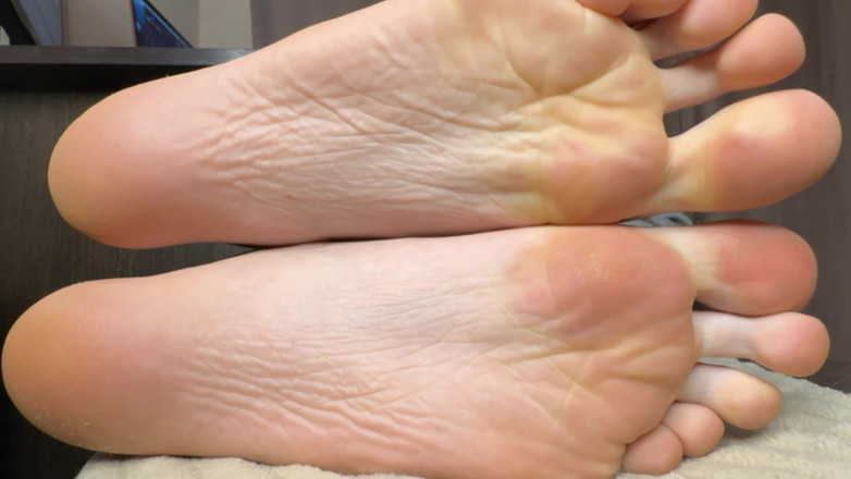 Skinny_lady69: Hipnoza 00sis Tălpi venerare de aproape