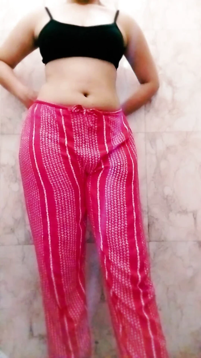 Chị kế bị bắt gặp trong camera trong phòng tắm dáng gợi cảm cùng  Riyathakur, Riyathakur do Riya Thakur: Phim Sex Ấn Độ, Có lông, Ấn Độ,  Solo, Mông to | Faphouse