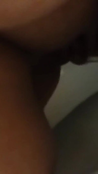 4 clips de pisse et ambiance