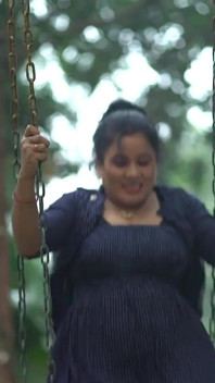 uski seksi patni kisi aur ke saath chudaee kar rahi hai! jaldi karo vah aa raha hai