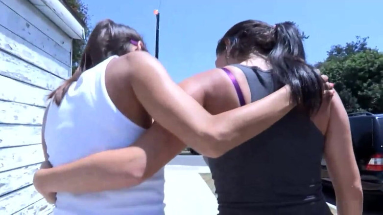 Hot Lesbians X: Squirting No-stop!