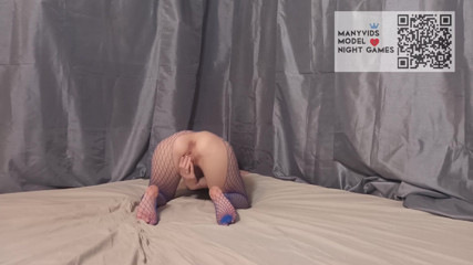 Night Games: Pretty woman with her fingers makes herself cum