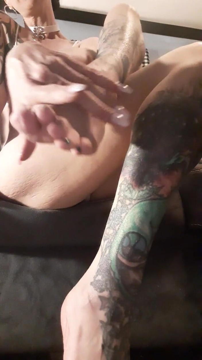 PandoraSG: Dominace a ponížení v dodávce s kostkami