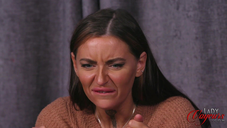 Lady Voyeurs: VR interrotta