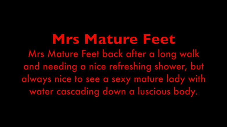 Mr MF: Mrs Mature Feet Playing in the Shower 484