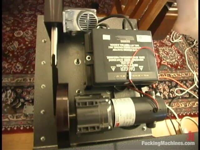 Fucking Machines by Kink: Lulu masturbace