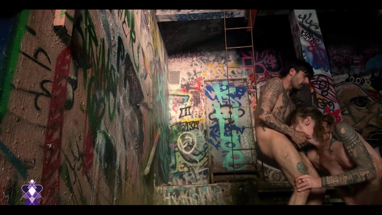 Gray Perrier: Trans Girl Cazzo Pubblico Di Un Uomo Trans in Un...