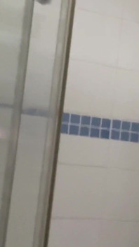 Ciuccia e sborrata in due colpi