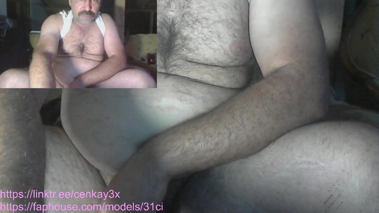 CenkAy: Je meester ejaculeert terwijl hij rookt