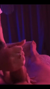 Cewek sange ini ngocok kontolku sampai dicrot di dalam - pov