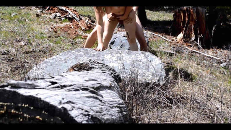 Mya Lane: Lindas chicas universitarias folladas al aire libre