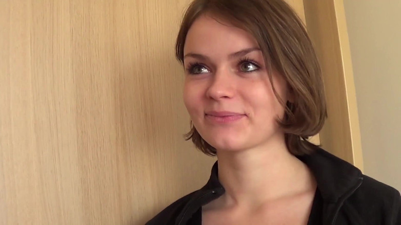 Lethal Teens: Süßes schätzchen benutzt großen schwanz im arsch