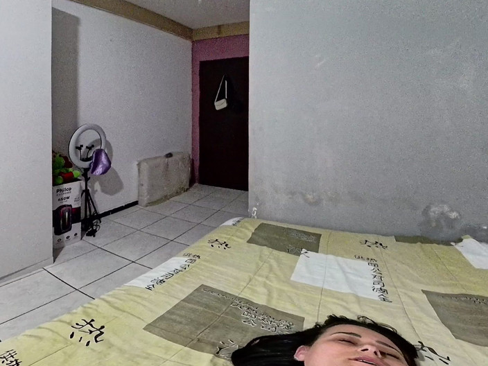 Kasallpimenta VR: La sposata naughty paga l'allenatore con la figa