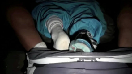Sneaker gay: Cheirar tênis e chupar pau