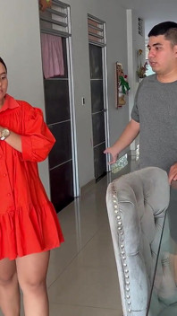 I Fuck the Stepdaughter of a Blind Man Next to Him, Semen Falls on Him and He Thought It Was Cream