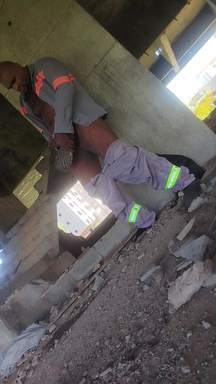 TheBlacKHunterr: जूते की तरह महक रही है