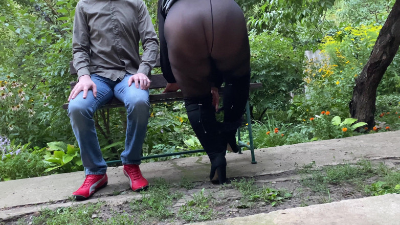 OurFetishLife: Stepmom gives gift to her stepson after powerful outdoor squirting