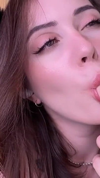 Mit ball geknebeltes teen wird super geil