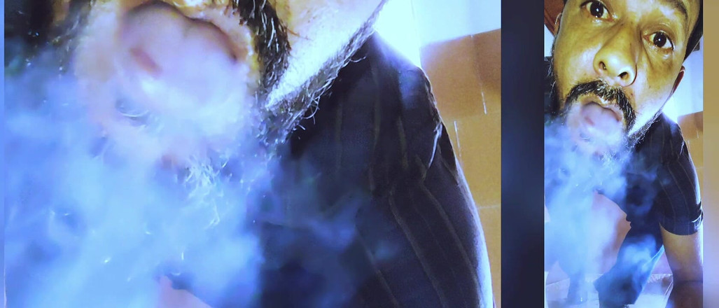 Stink HairyMale: कपड़ों से नहाना