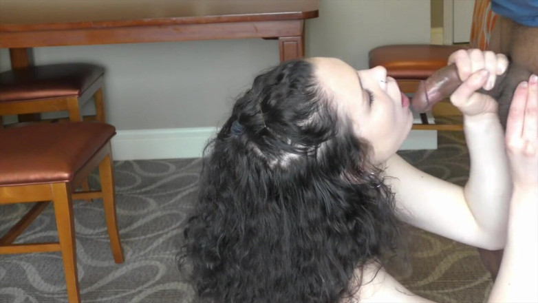 Real Amateur Sluts: Brunette blue dress facial