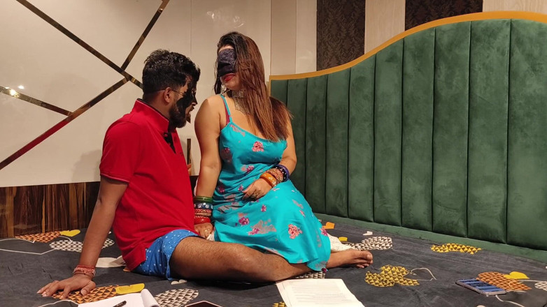 IndianMyra07: Ich habe den freund meines älteren bruders gefickt, der auch mein...