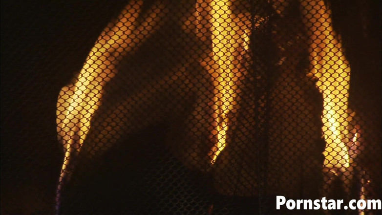Pornstars: Brooke Banner трахнули хардкорно грубо