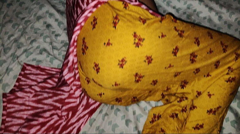 KavitaBhabhi: În întunericul nopții, înregistrarea video a cumnatei i-a fost dat fără consimțământul...