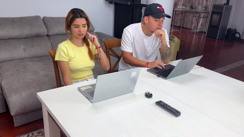 Passionsecret07: Skała, papier, nożyczki kończy się bogatym hardcorowym seksem