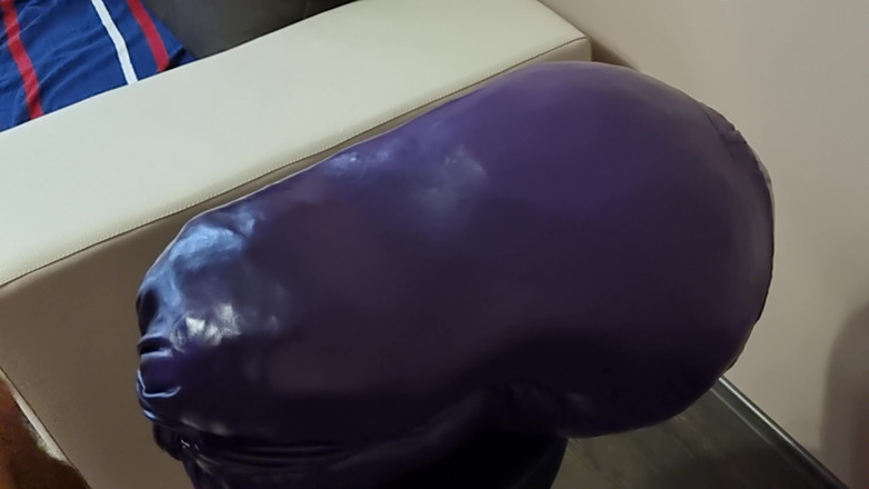 Naxy: Sborro su pantaloni di pelle