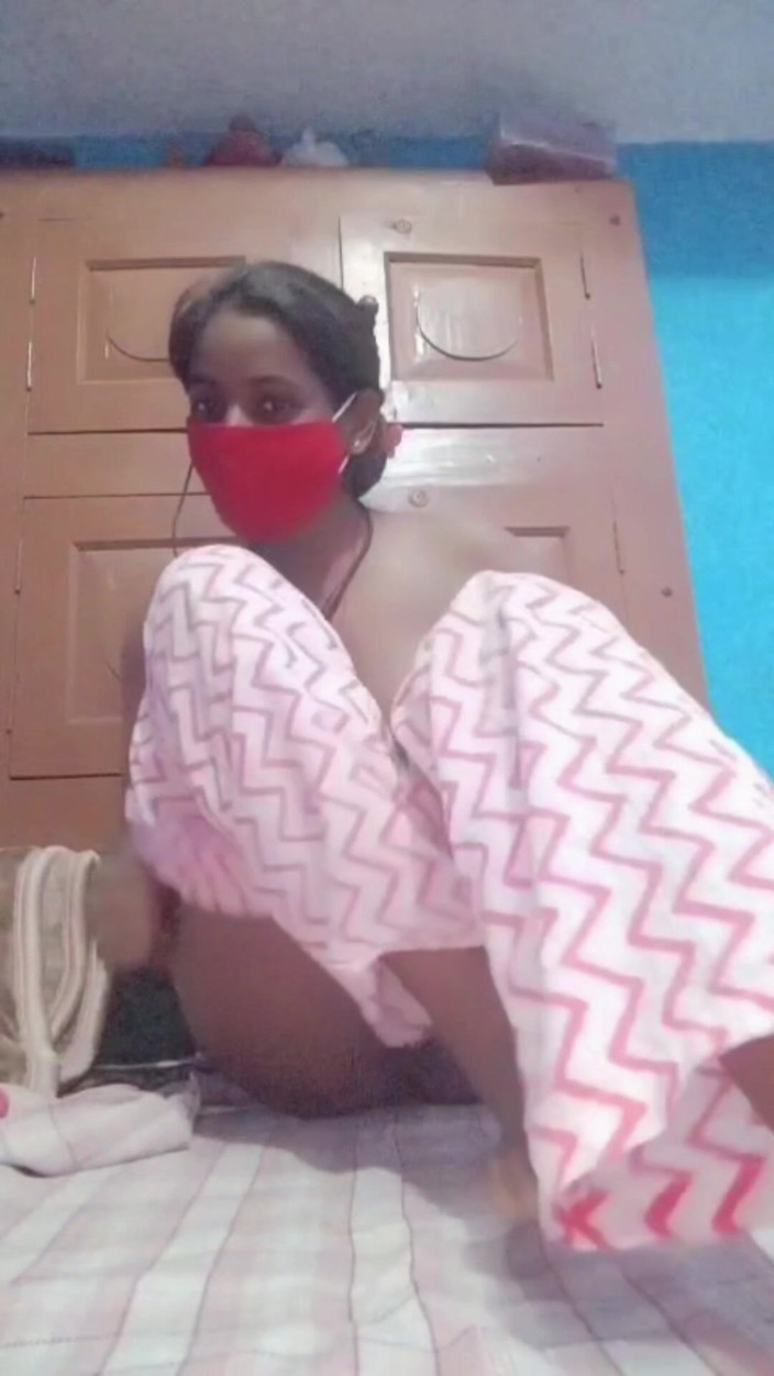 Anuttar: Desi Hot GF Insert a Big Bottle in Pussy but...
