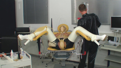 Rubber & Clinic Studio - 1ATOYS: Catheter and stomachsound in latex