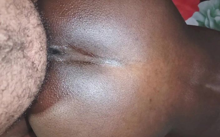 Yansh Fans: Une tête de sac baise son patron