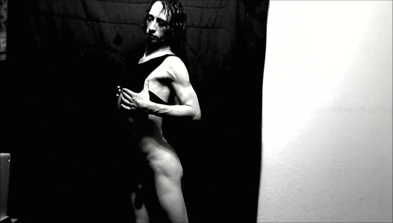 LilTaste: Transgirl naga pozowanie do samodzielnej fotografii